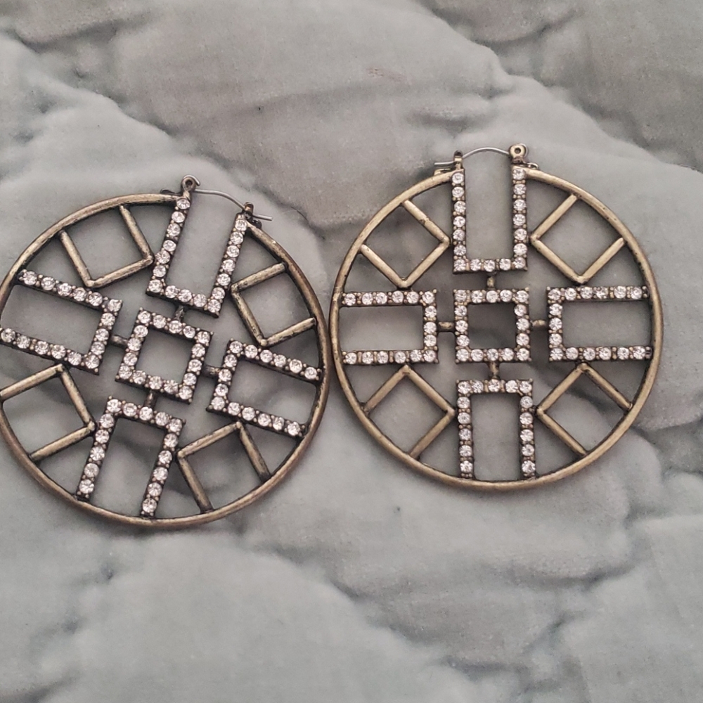 Earring